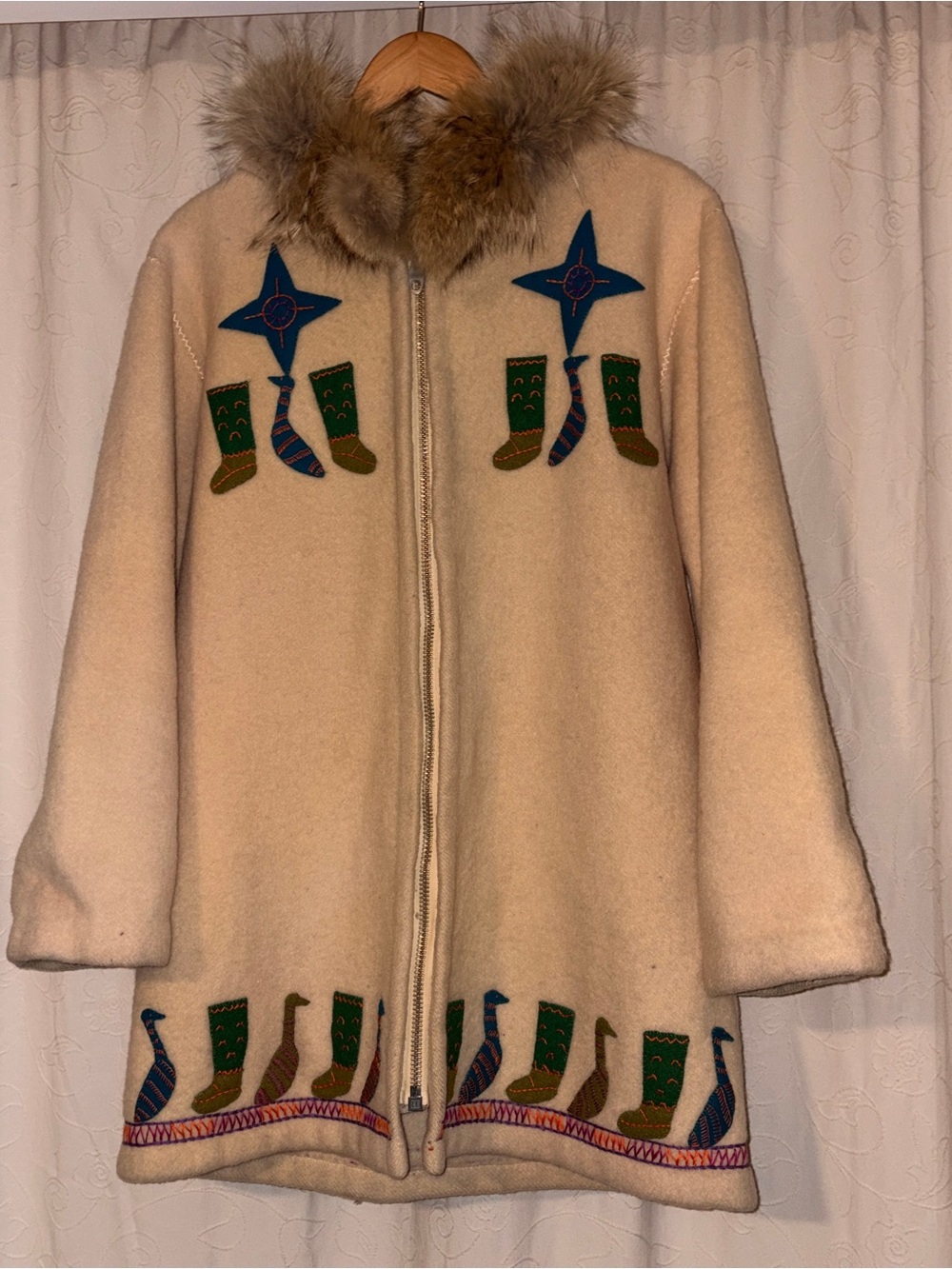 VTG 70s Authentic Handcrafted Canadian Inuit Wool Parka Fur Hood